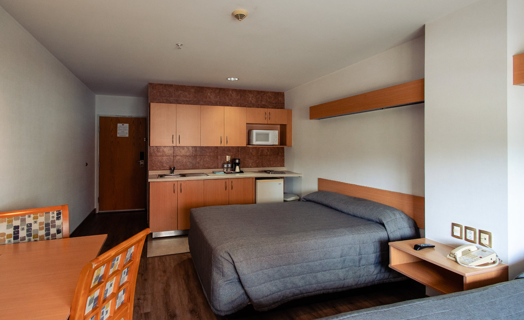 intercity hotel suite junior en guadalajara